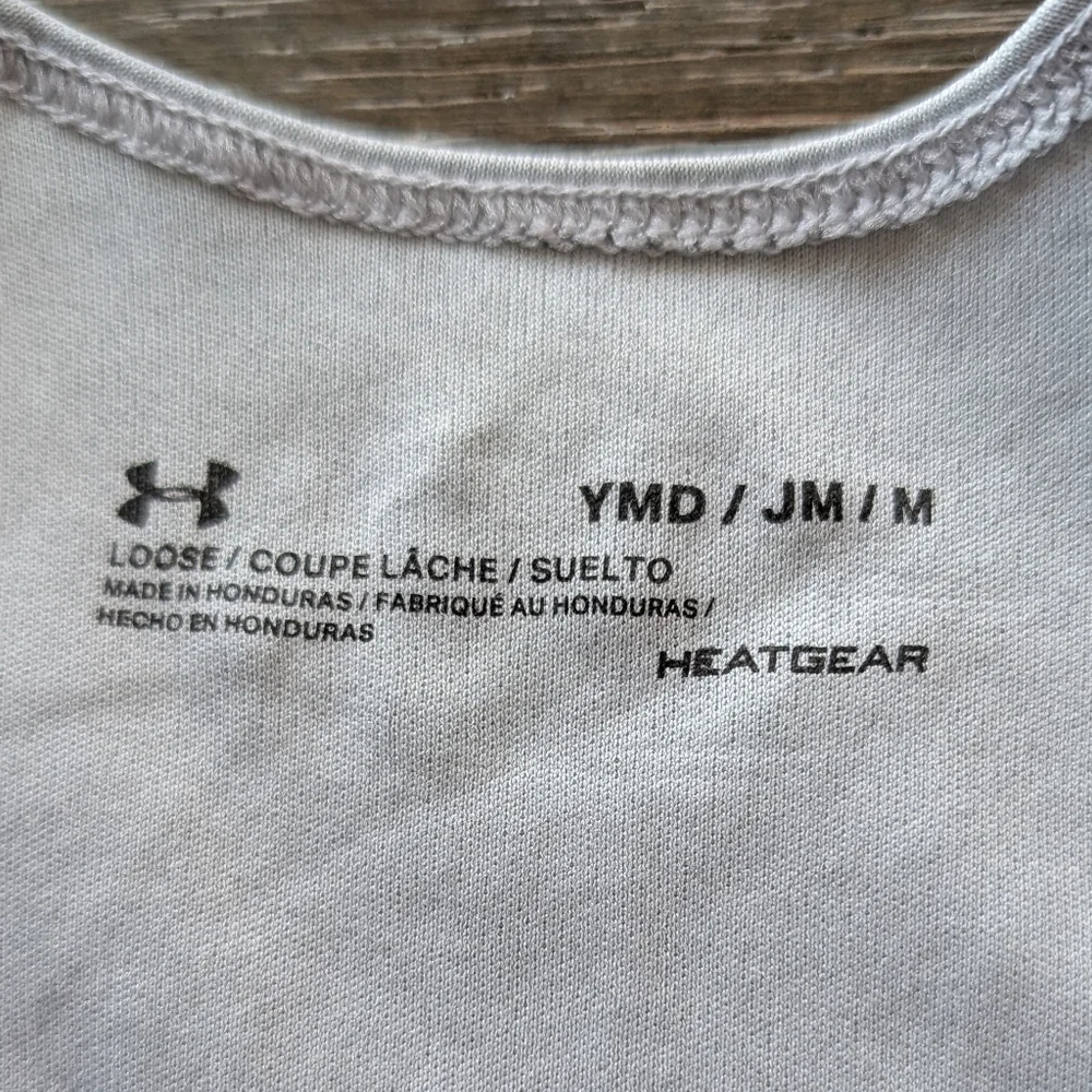 3/$15 - Under Armour Gray HeatGear Performance Raceback Tank Size Medium